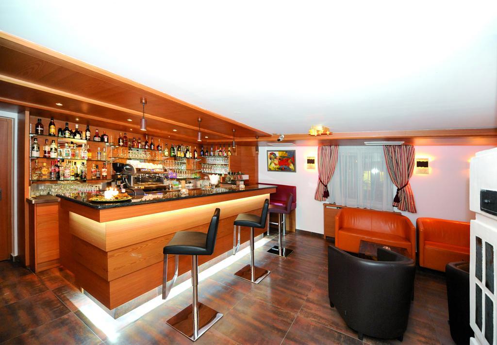 Konig Hotel 3*